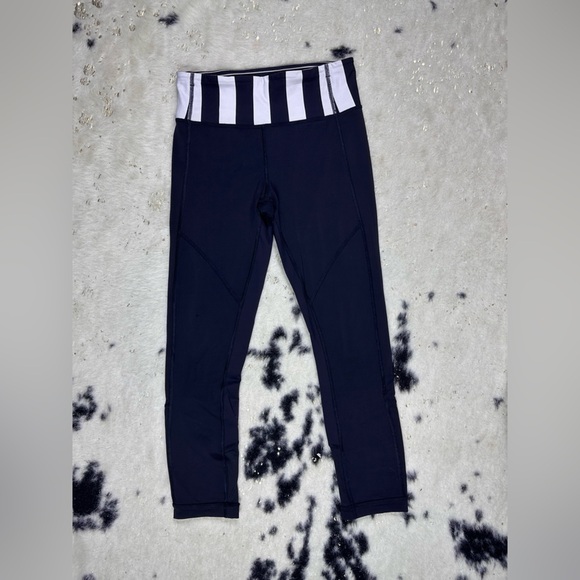 lululemon athletica Pants - Lululemon Athletica Black Stretch Spandex Yoga Gym Workout Leggings Size 4